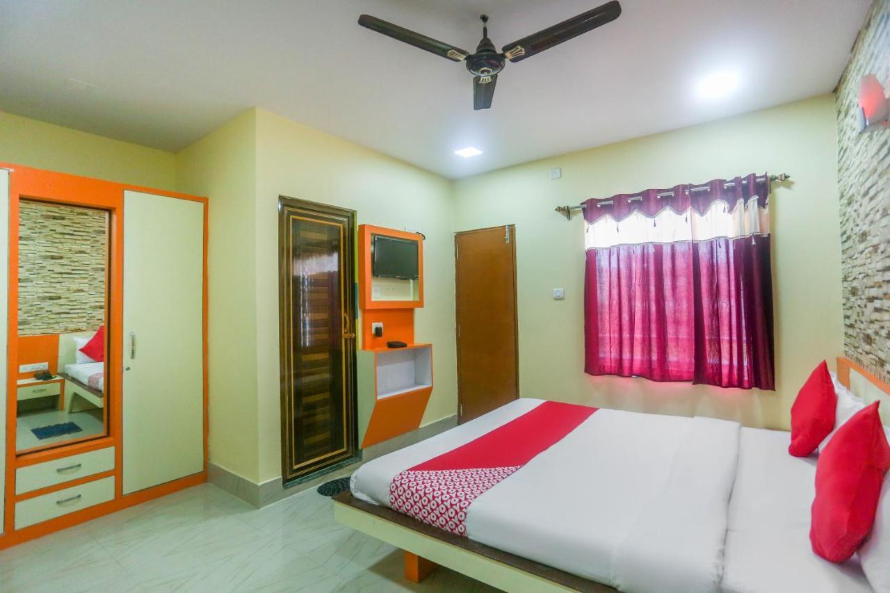 Oyo 60771 New Puri Hotel Екстер'єр фото