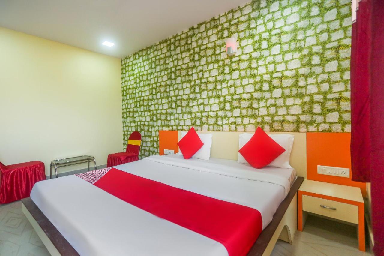 Oyo 60771 New Puri Hotel Екстер'єр фото