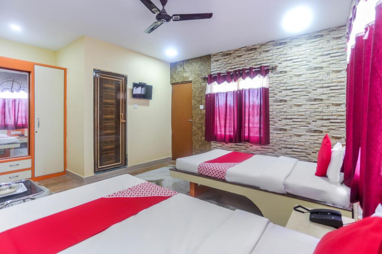 Oyo 60771 New Puri Hotel Екстер'єр фото