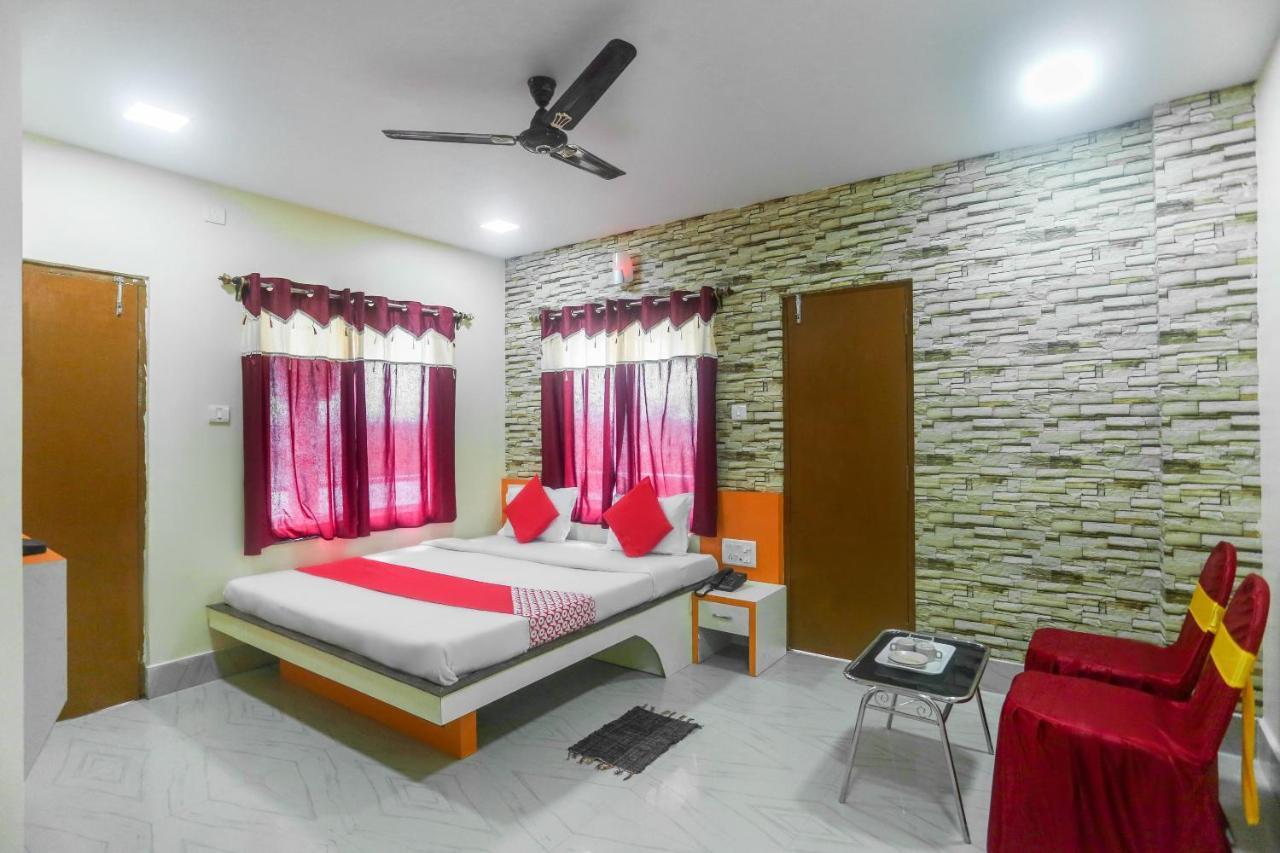 Oyo 60771 New Puri Hotel Екстер'єр фото
